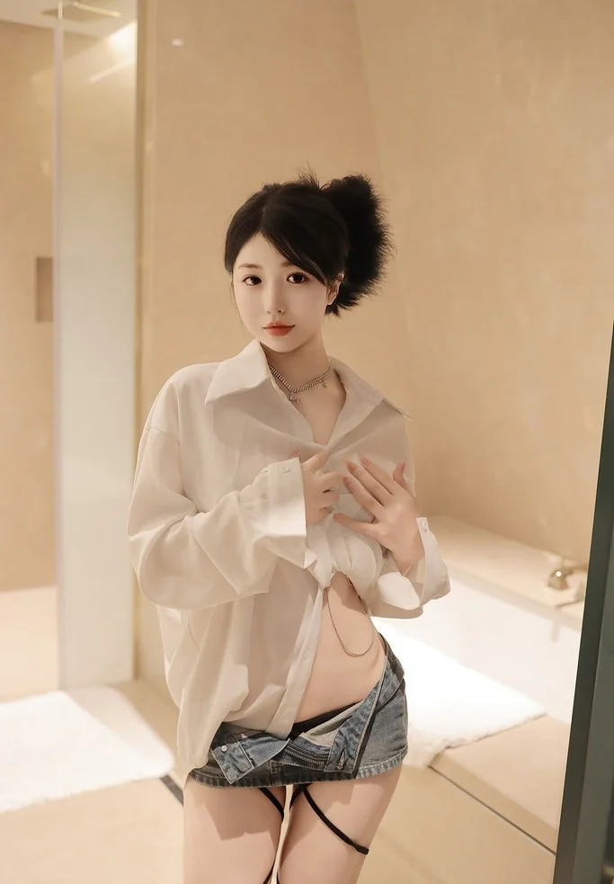 Mia gallery image